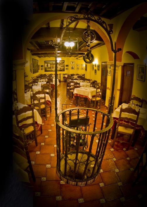 Hotel Hermanos Macias